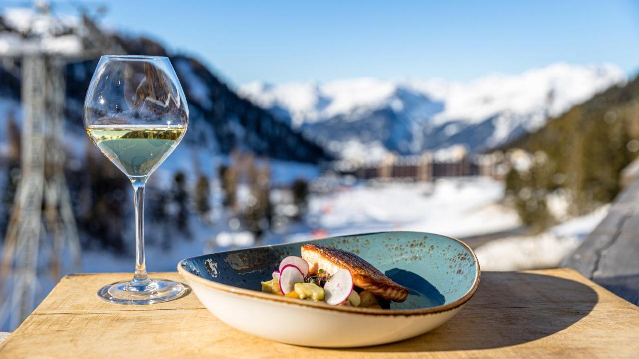 Hotel Carlina By Les Etincelles La Plagne Eksteriør billede